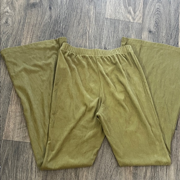 Forever 21 Velvet Elastic Waist Pants - Picture 4 of 4